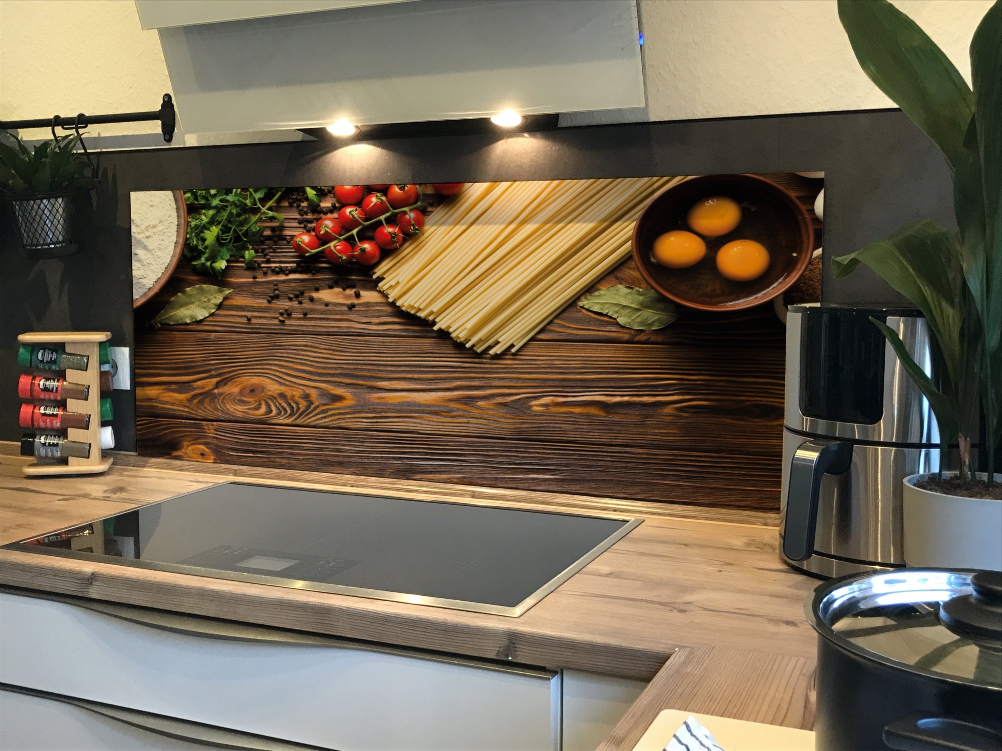 Spritzschutz Küche Spaghetti Cherrytomaten