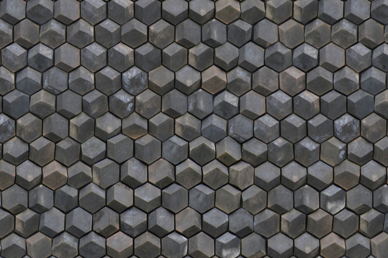 Badrückwand Steinoptik
