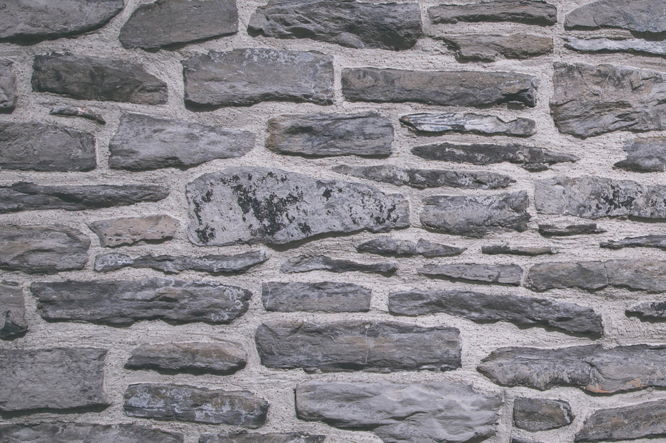 Badrückwand Steinoptik