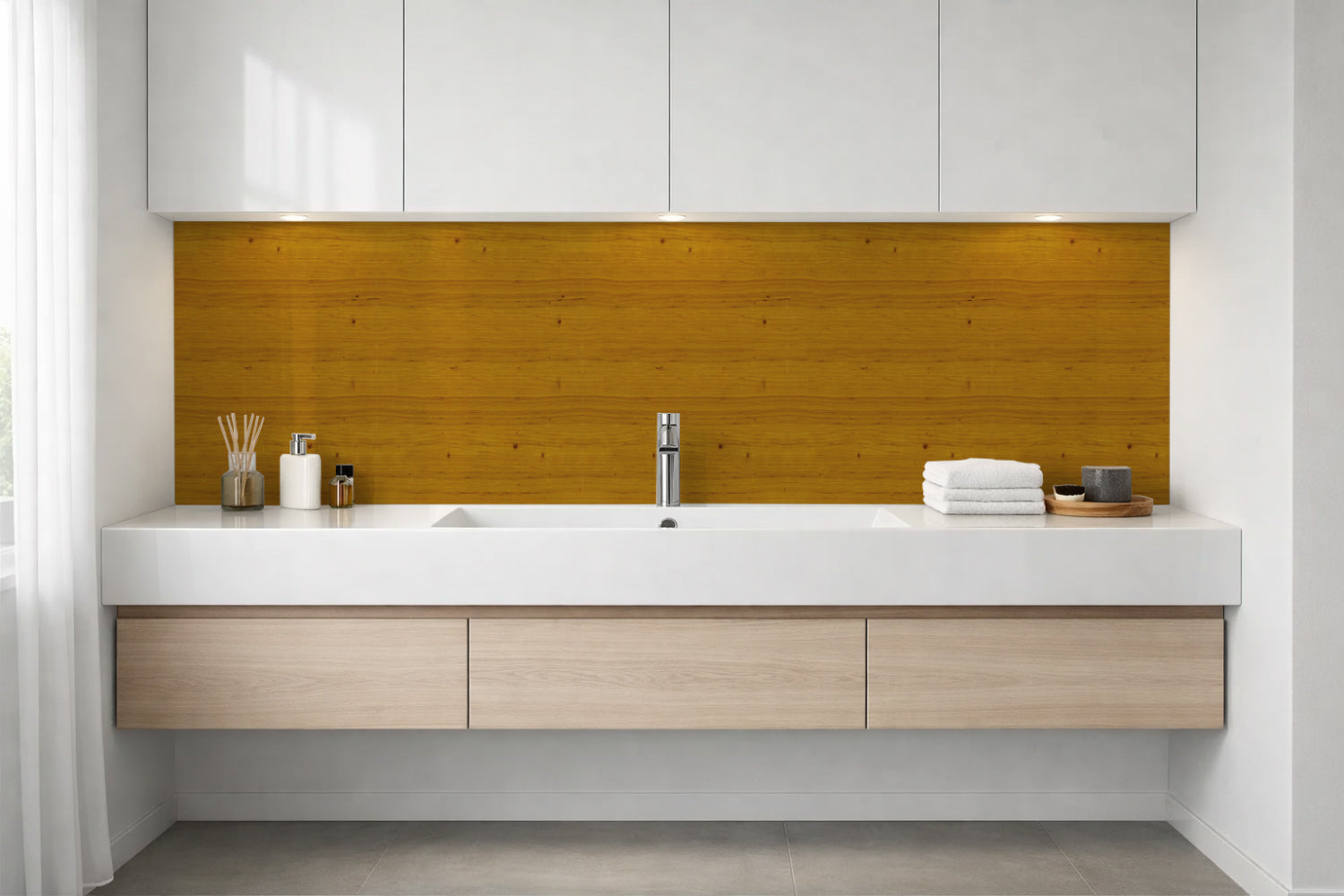 Waschbeckenrückwand Holzoptik