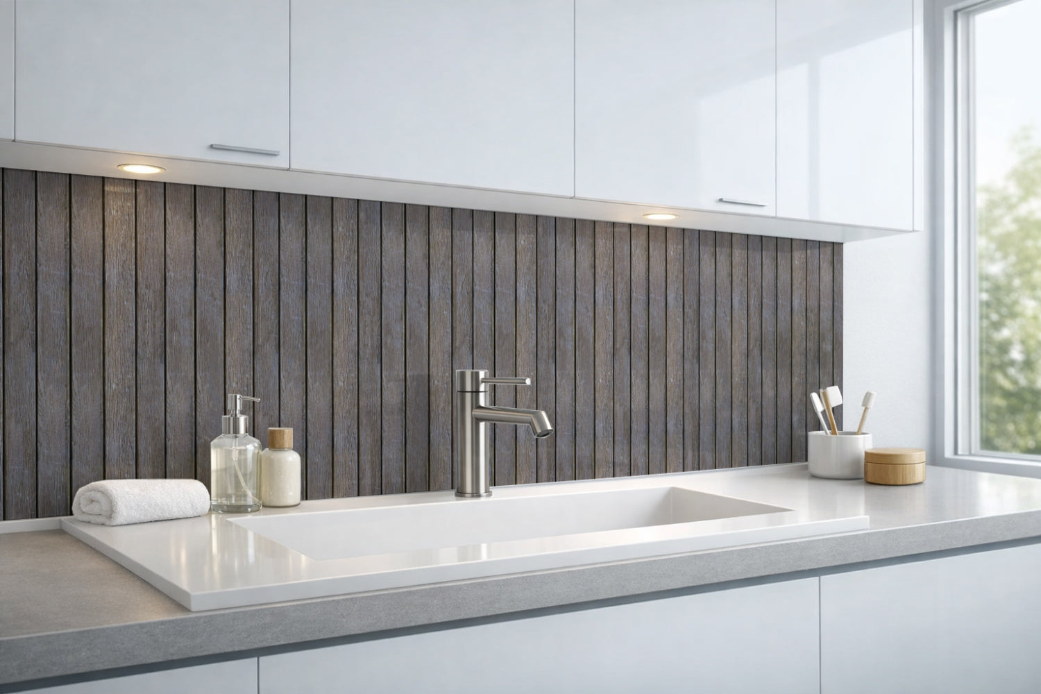 Waschbeckenrückwand Holzoptik